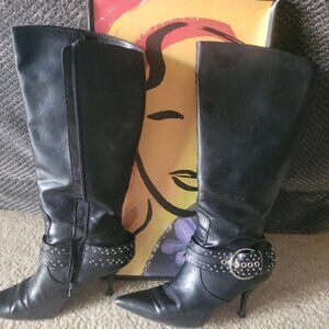 Fioni, size 9w, black